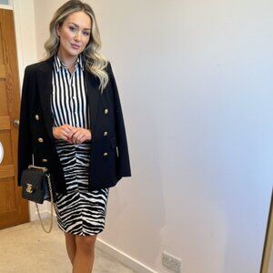 💘💕 Just posted Dec. ING Zebra Skirt so CUTE